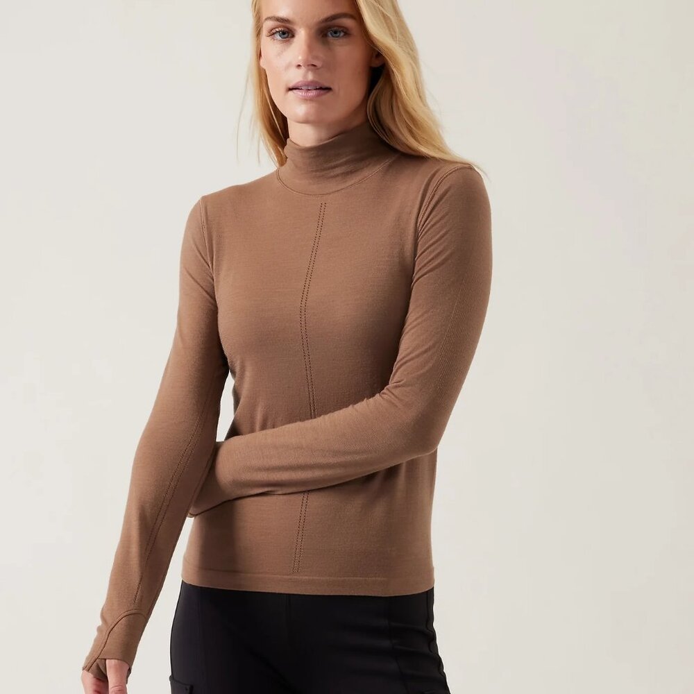 NWT Athleta Ascent Seamless Turtleneck #853964 Size S Wool Blend